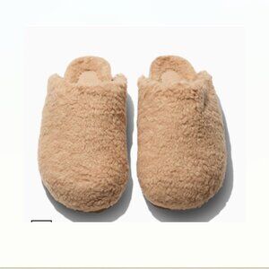 Intentionally Blank Apres Slipper